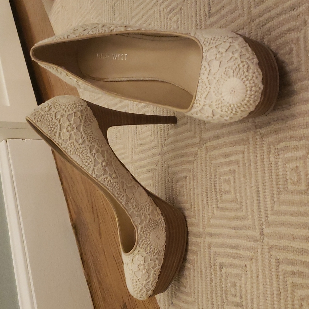 VERY LIGHTLY WORN - Nine West women's size 8.5 cream crochet heels